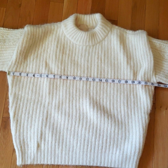 H&M Alpaca Blend White Sweater - Picture 4 of 9